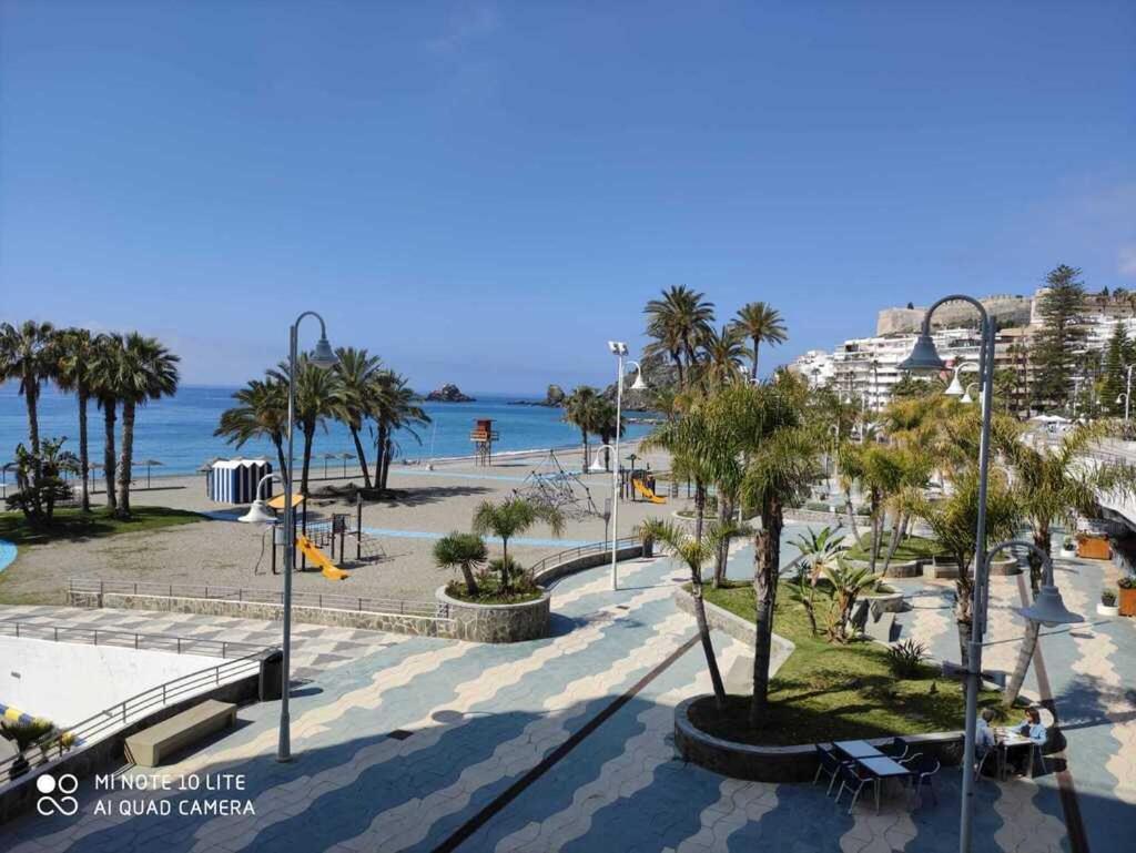 Centro-Primera Linea De Playa Almuñécar Eksteriør bilde