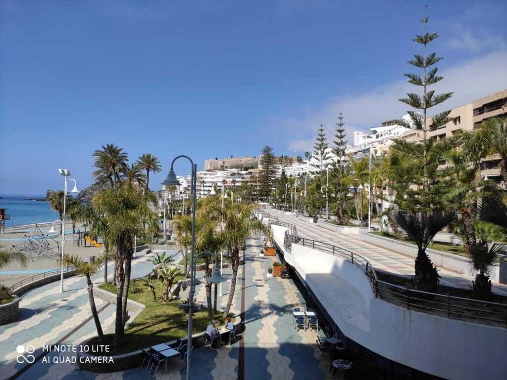 Centro-Primera Linea De Playa Almuñécar Eksteriør bilde